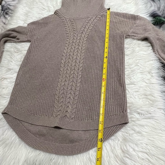 Banana Republic Turtle Neck  Sweater women - Picture 3 of 8